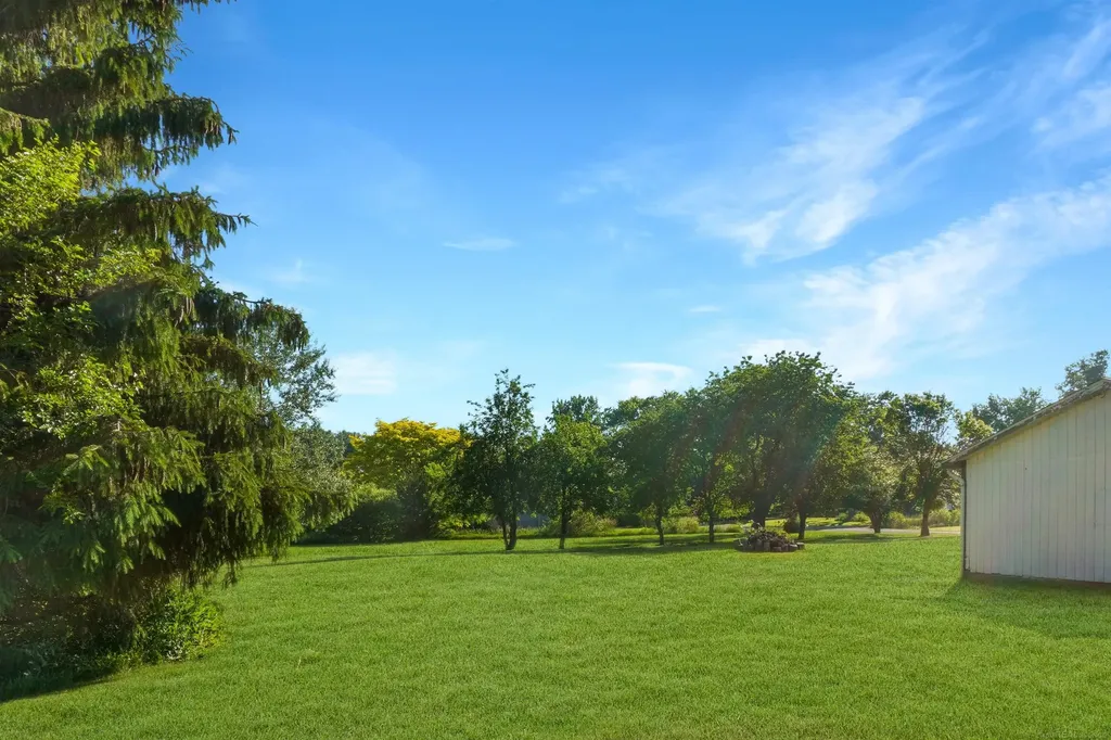 1832 Manchester Drive Elba Township MI 48446