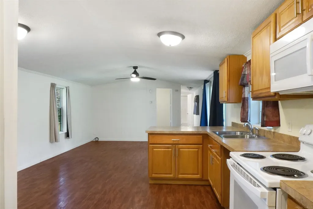 1832 Manchester Drive Elba Township MI 48446