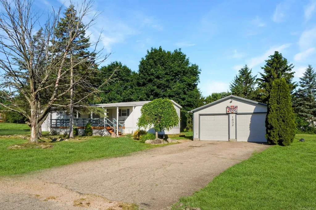 1832 Manchester Drive Elba Township MI 48446