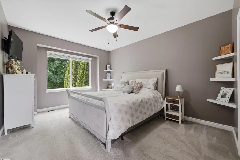 22350 Brantingham Road Macomb Township MI 48044