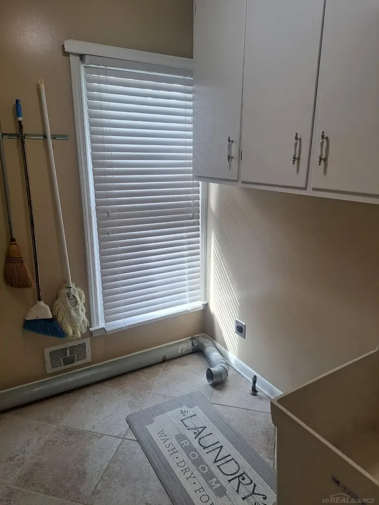 4312 Appletree Lane Delta Charter Township MI 48917