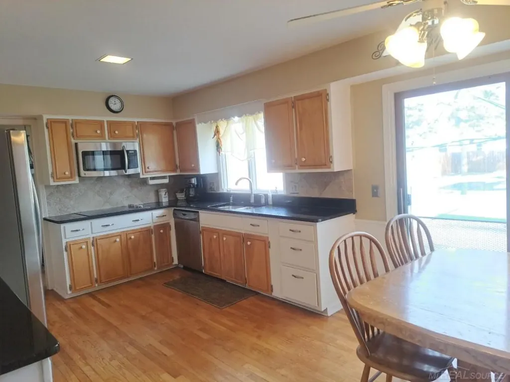 4312 Appletree Lane Delta Charter Township MI 48917