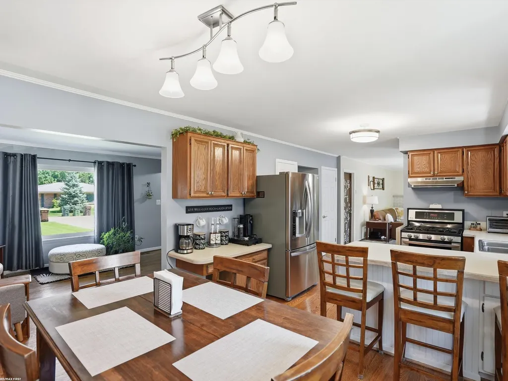 4112 Thorney Drive Shelby Charter Township MI 48316