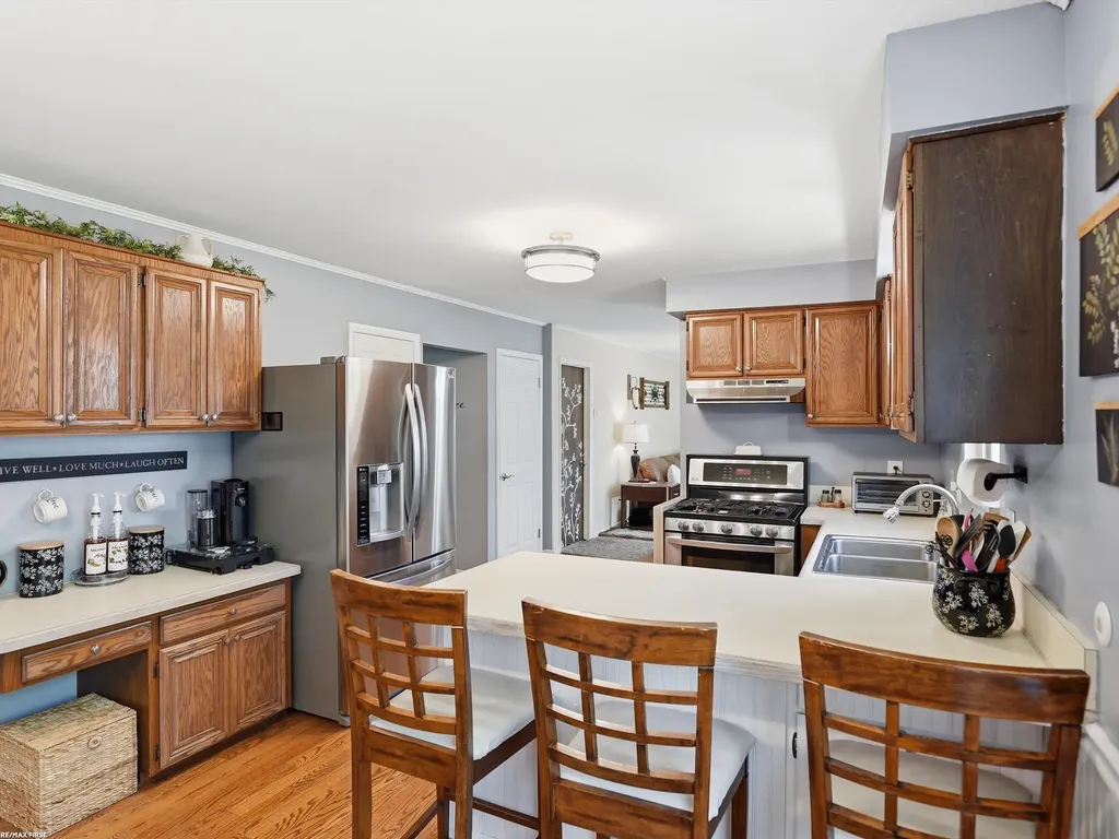 4112 Thorney Drive Shelby Charter Township MI 48316