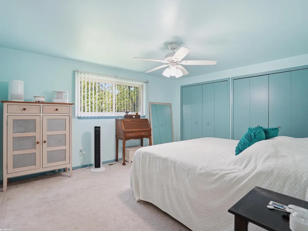 4112 Thorney Drive Shelby Charter Township MI 48316