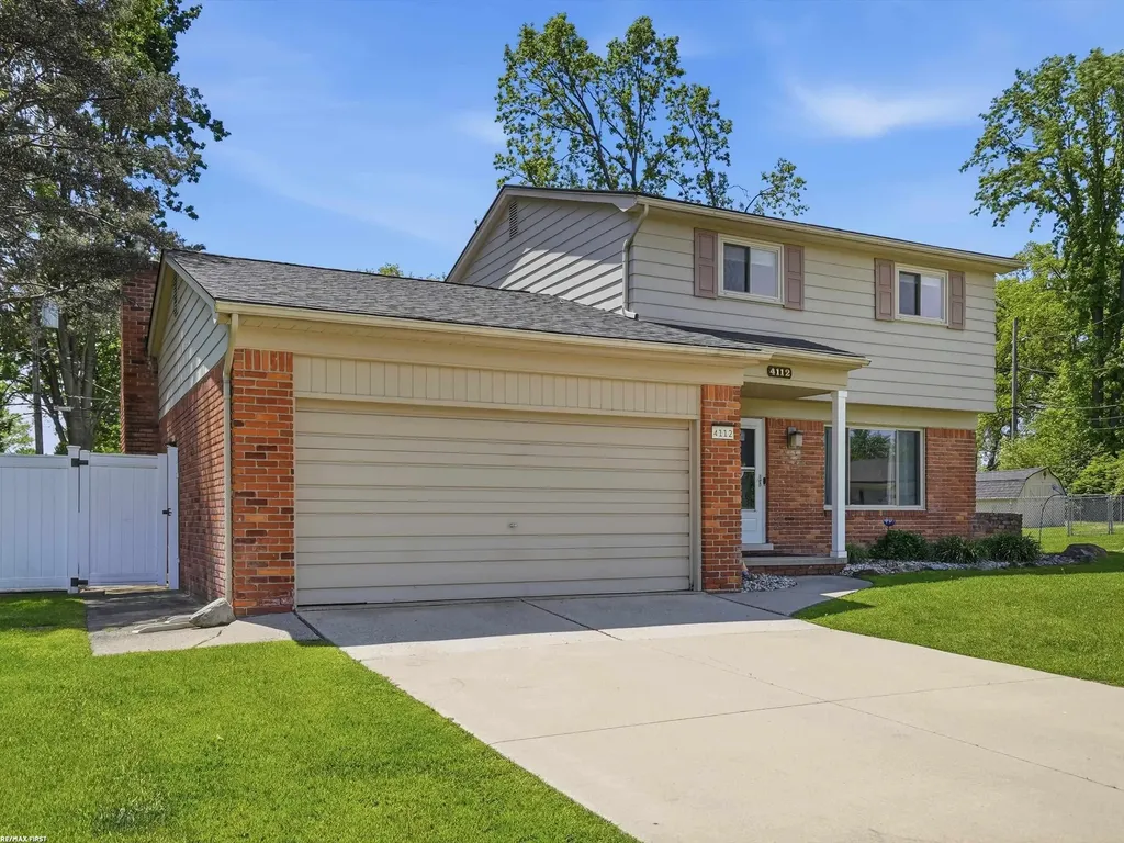 4112 Thorney Drive Shelby Charter Township MI 48316