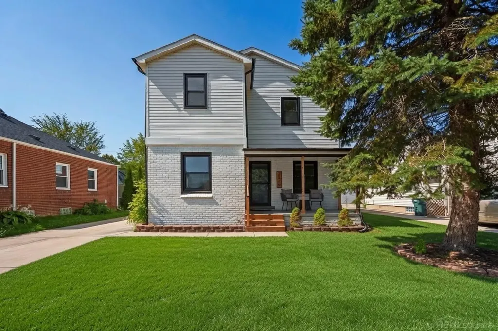2519 Phillips Avenue Berkley City MI 48072