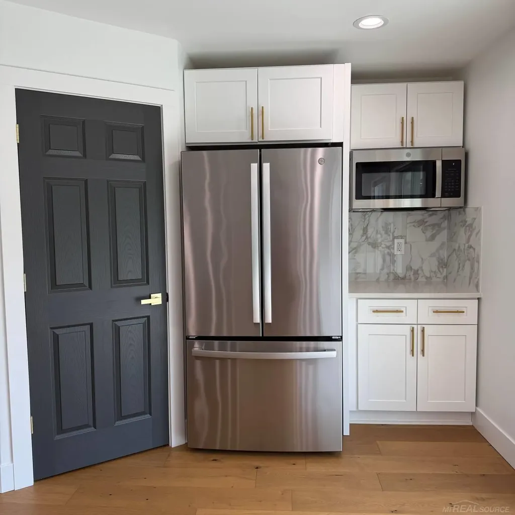 2519 Phillips Avenue Berkley City MI 48072