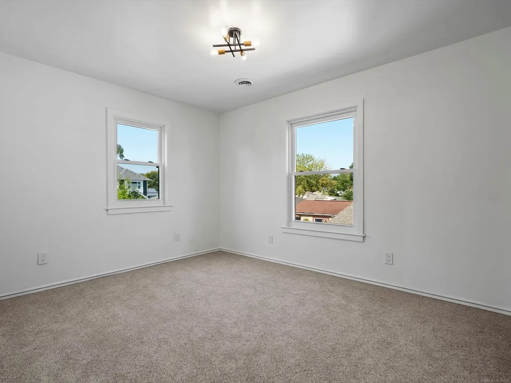 2519 Phillips Avenue Berkley City MI 48072