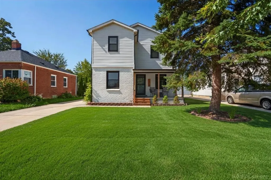 2519 Phillips Avenue Berkley City MI 48072