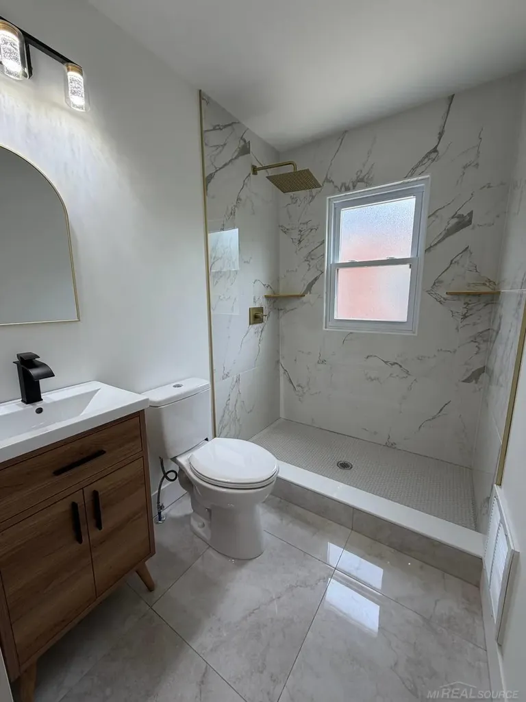 2519 Phillips Avenue Berkley City MI 48072