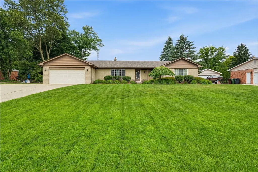 5191 Saint Richard Drive Shelby Charter Township MI 48316