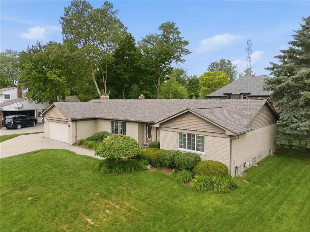 5191 Saint Richard Drive Shelby Charter Township MI 48316