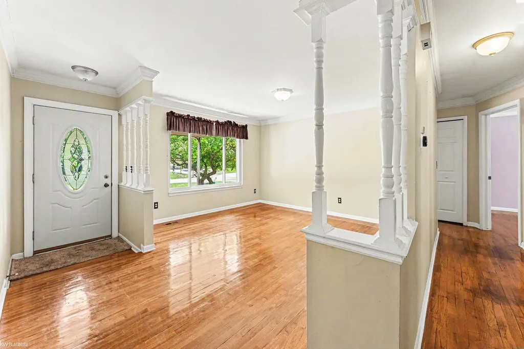 5233 Plymouth Street Sterling Heights City MI 48310