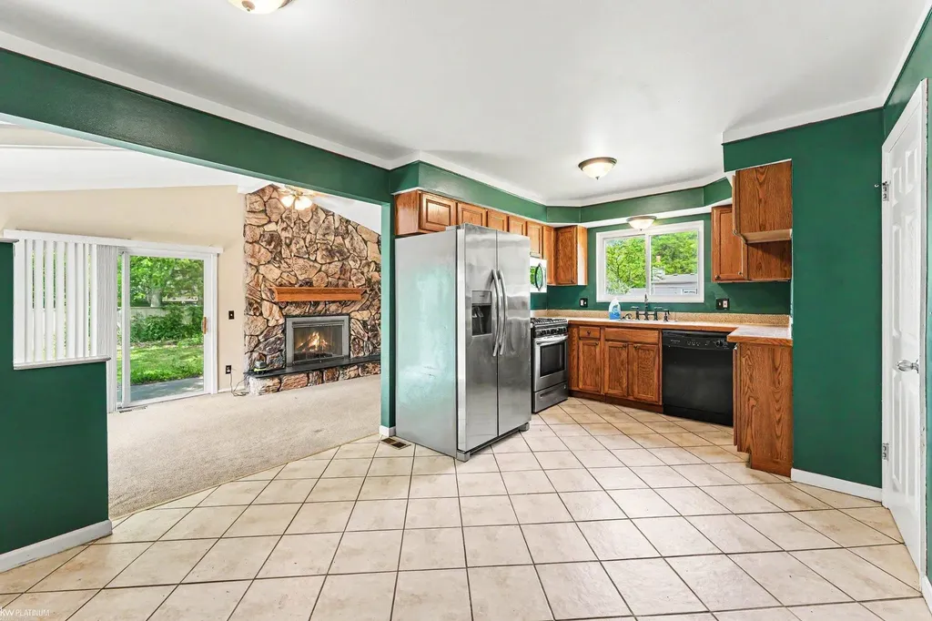 5233 Plymouth Street Sterling Heights City MI 48310