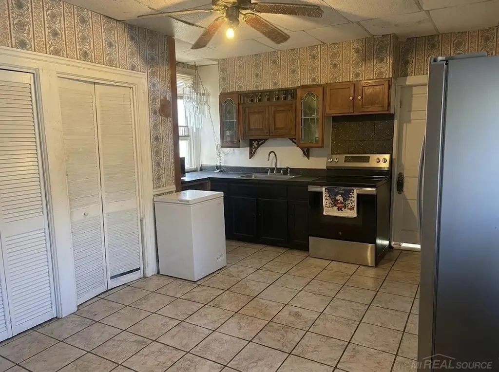 403 S Harrison Street Saginaw City MI 48602