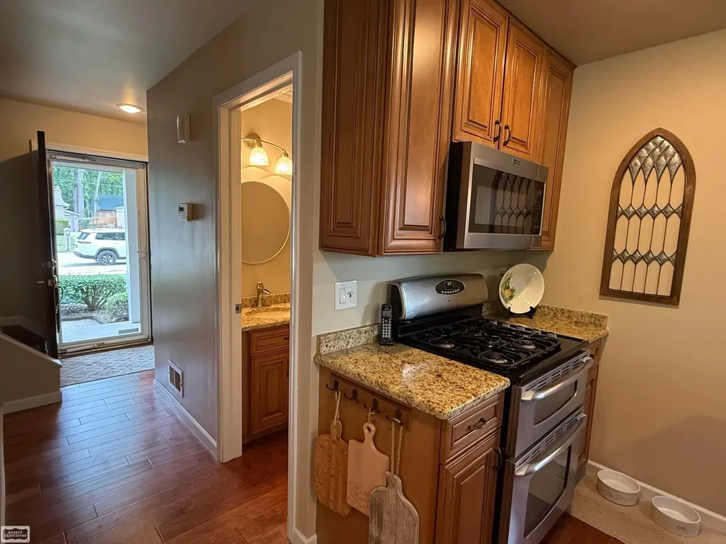 50467 Peggy Lane Chesterfield Township MI 48047