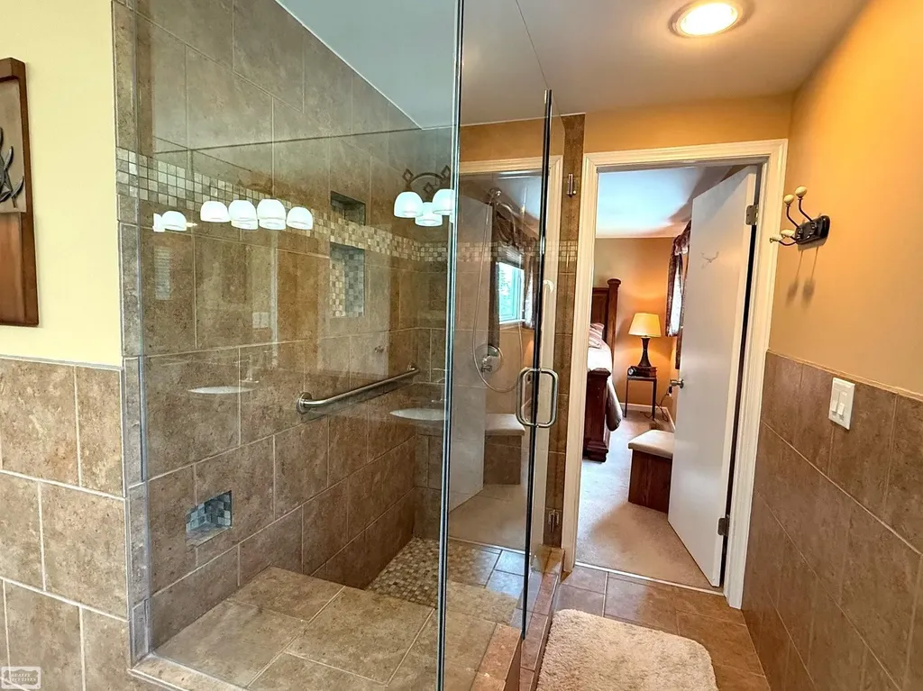 50467 Peggy Lane Chesterfield Township MI 48047