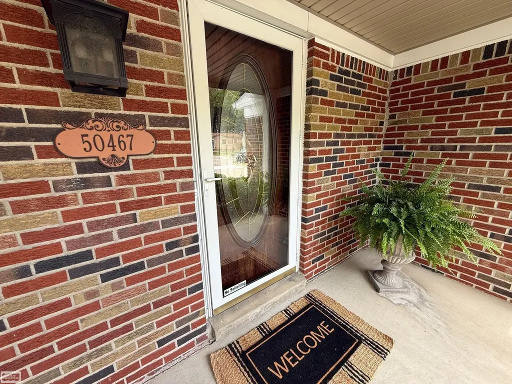 50467 Peggy Lane Chesterfield Township MI 48047