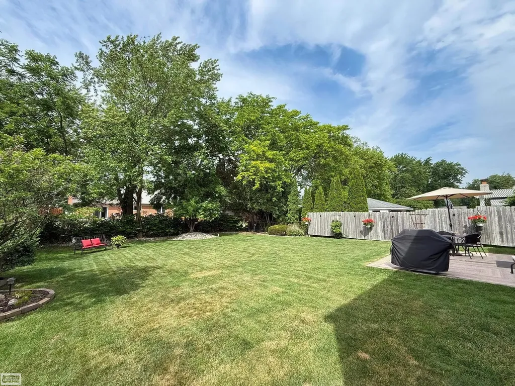50467 Peggy Lane Chesterfield Township MI 48047