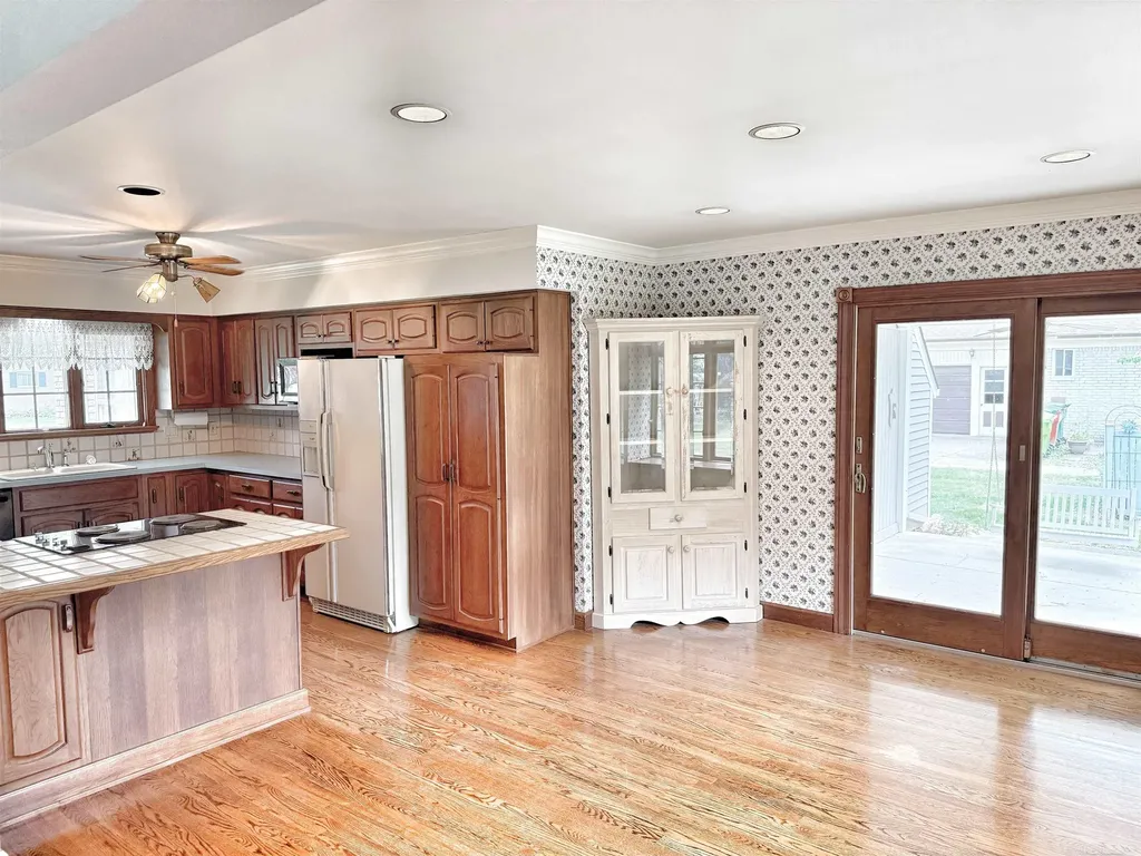 37953 Elmite Street Harrison Charter Township MI 48045