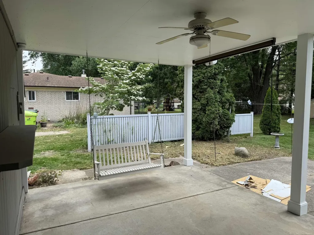 37953 Elmite Street Harrison Charter Township MI 48045