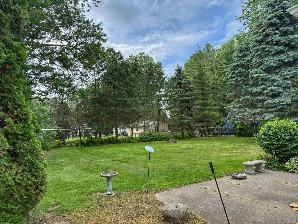 37953 Elmite Street Harrison Charter Township MI 48045