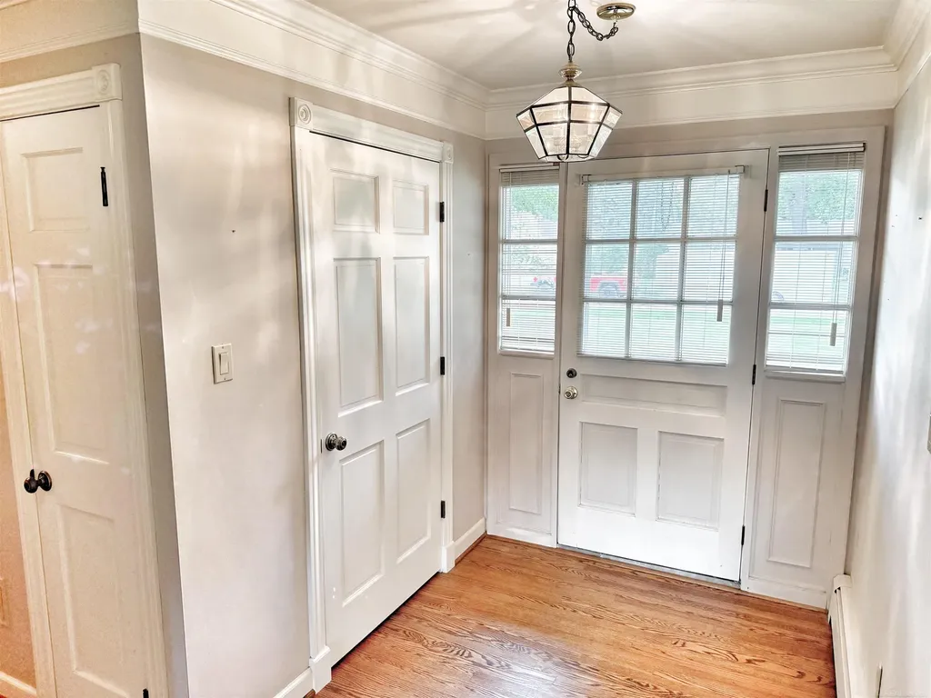 37953 Elmite Street Harrison Charter Township MI 48045