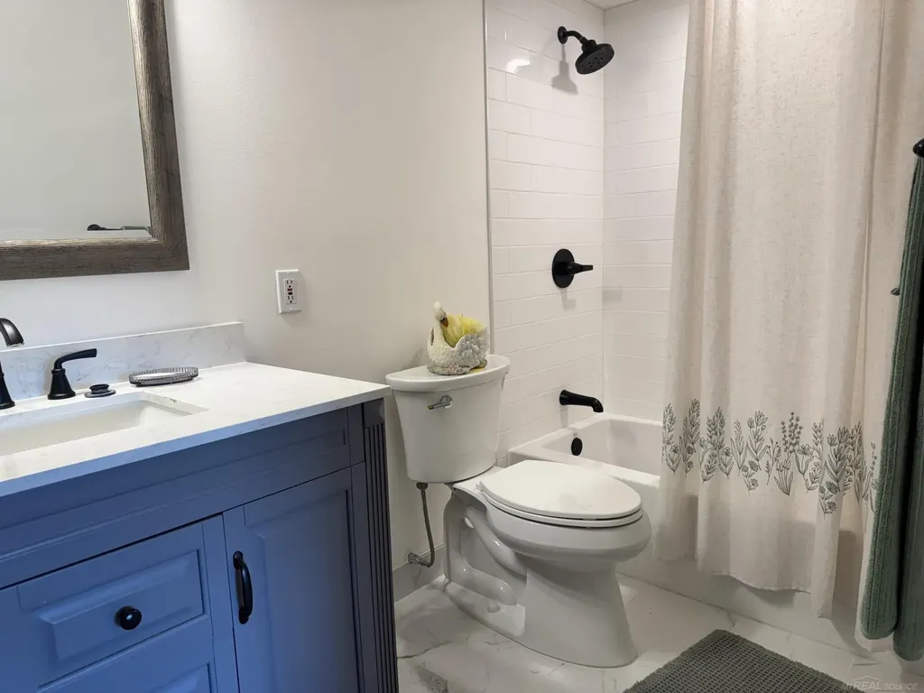 9764 Annabelle Court Green Oak Township MI 48178