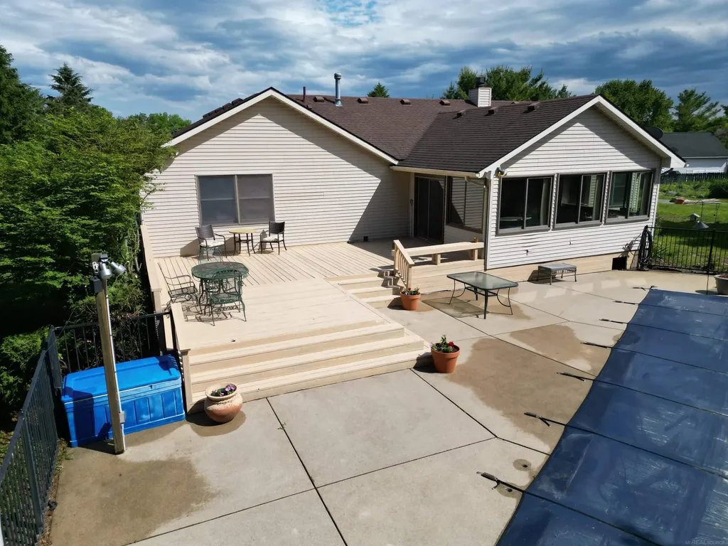 9764 Annabelle Court Green Oak Township MI 48178