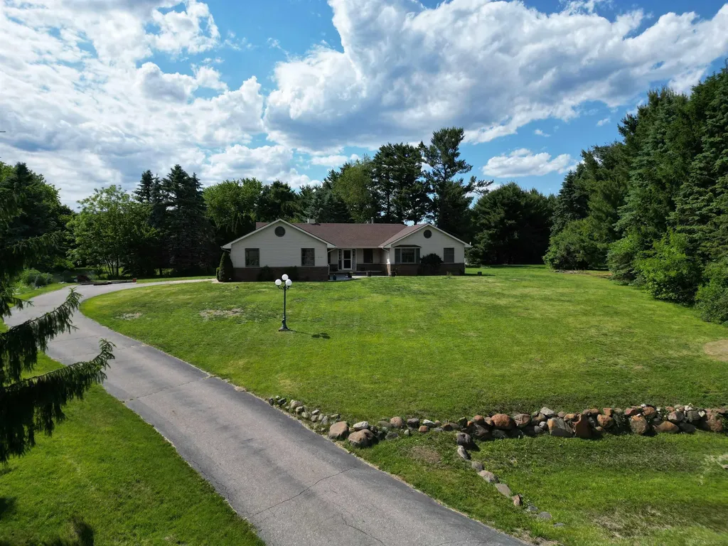 9764 Annabelle Court Green Oak Township MI 48178