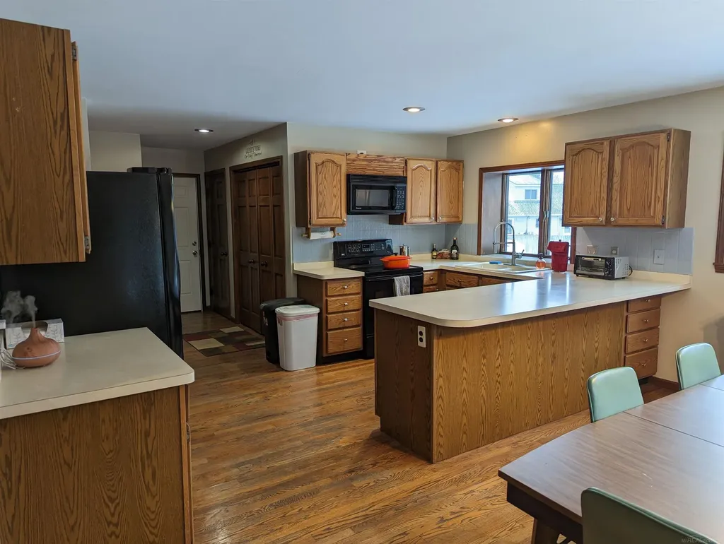 9764 Annabelle Court Green Oak Township MI 48178