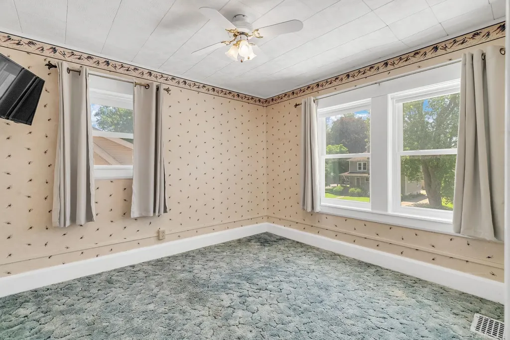 222 N Howard Avenue Croswell City MI 48422
