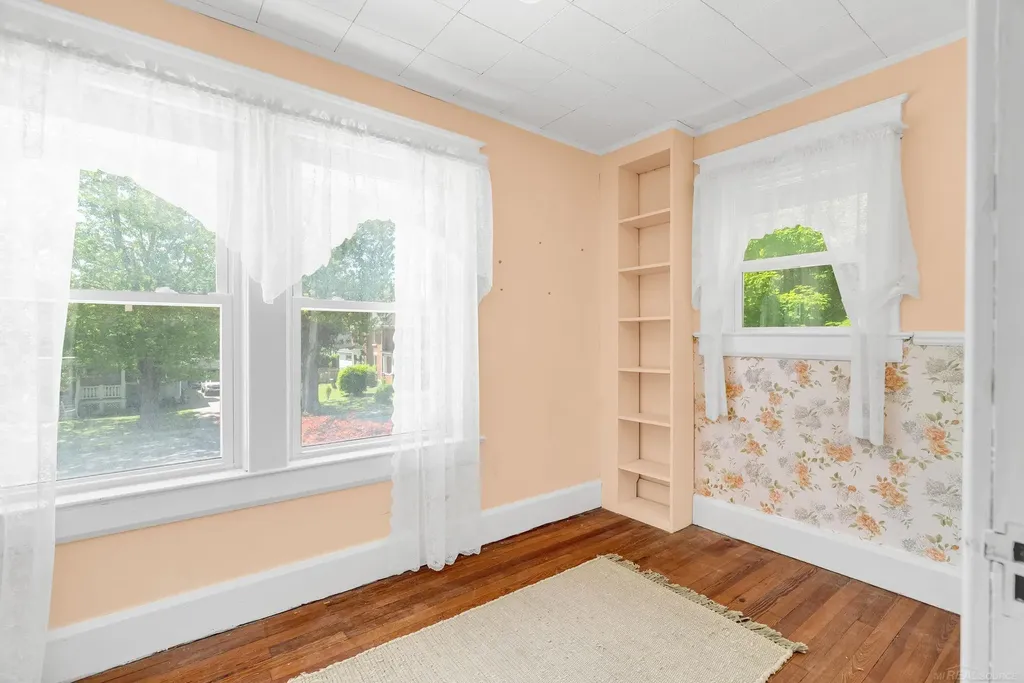 222 N Howard Avenue Croswell City MI 48422