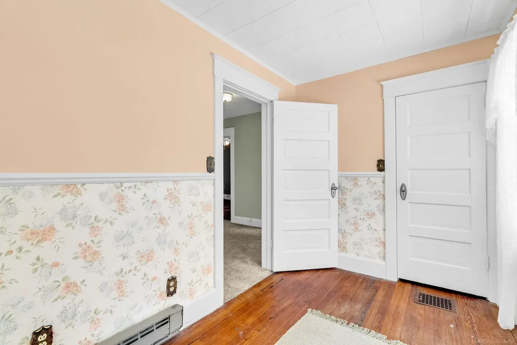 222 N Howard Avenue Croswell City MI 48422