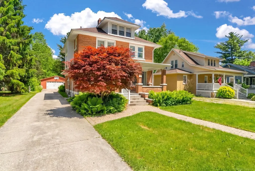 222 N Howard Avenue Croswell City MI 48422