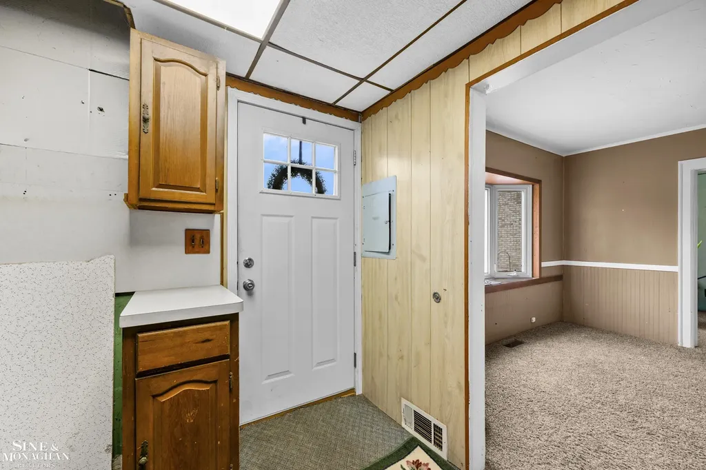 34590 Jefferson Avenue Harrison Charter Township MI 48045