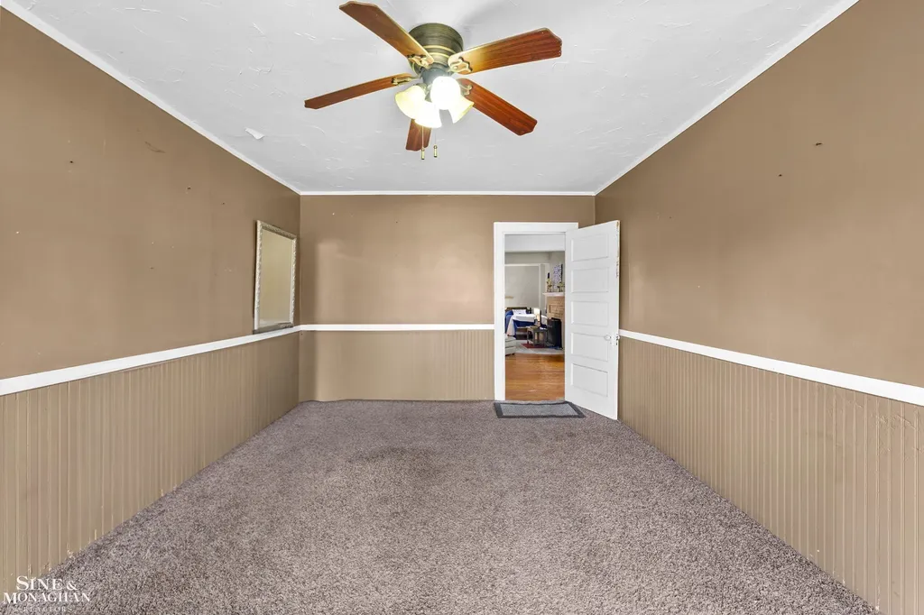 34590 Jefferson Avenue Harrison Charter Township MI 48045