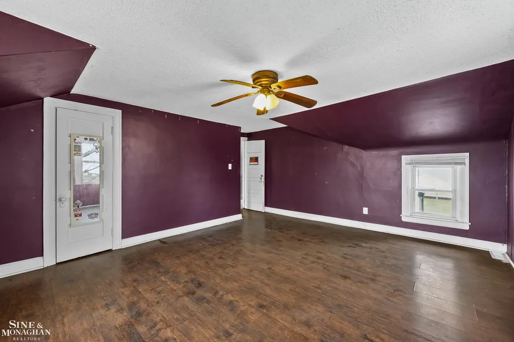 34590 Jefferson Avenue Harrison Charter Township MI 48045