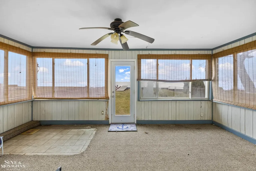 34590 Jefferson Avenue Harrison Charter Township MI 48045