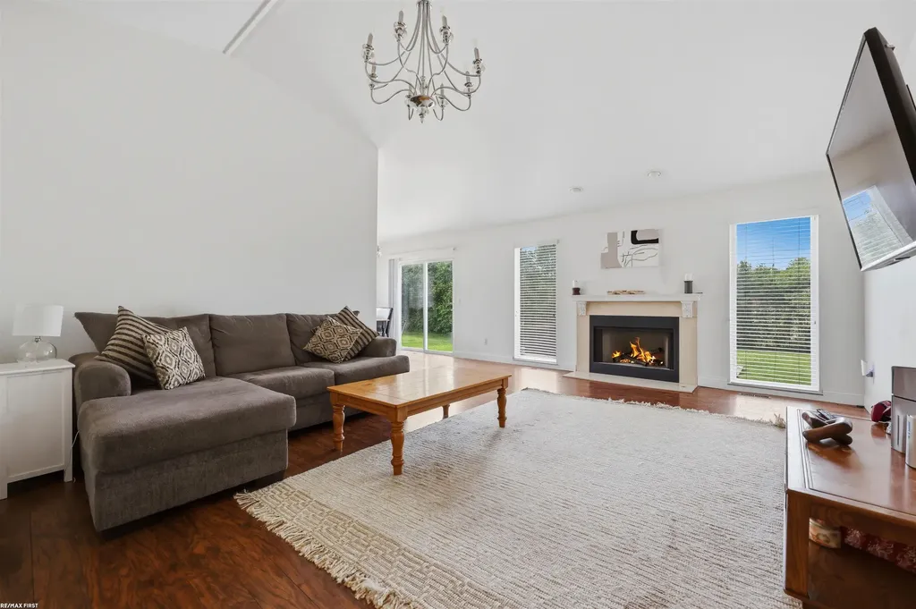2679 Lacota Road Waterford Charter Township MI 48328