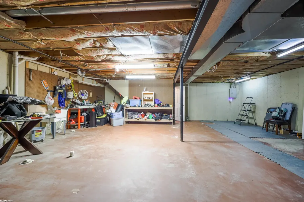 2679 Lacota Road Waterford Charter Township MI 48328