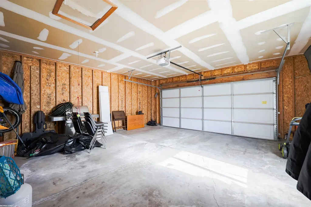 2679 Lacota Road Waterford Charter Township MI 48328