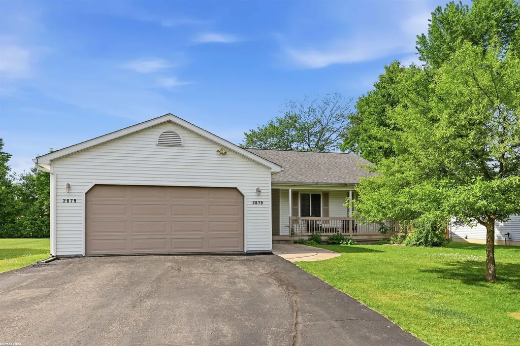 2679 Lacota Road Waterford Charter Township MI 48328