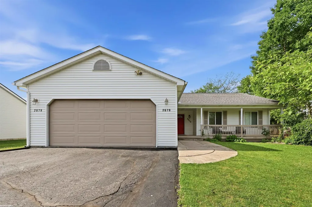 2679 Lacota Road Waterford Charter Township MI 48328