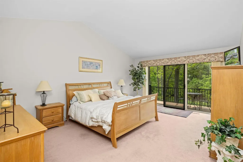 4921 Fairway Ridge Circle West Bloomfield Charter Township MI 48323