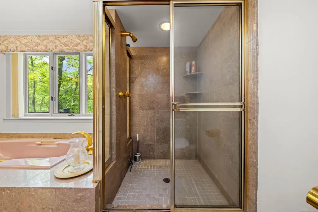 4921 Fairway Ridge Circle West Bloomfield Charter Township MI 48323