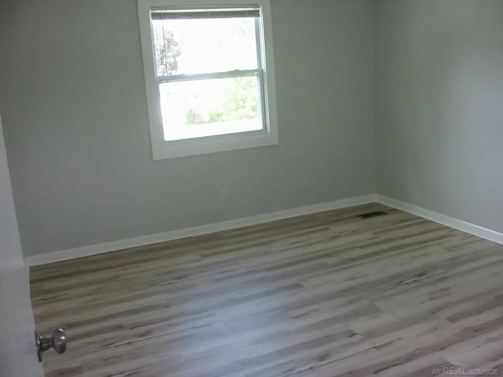 23909 Talbot Street St. Clair Shores City MI 48082