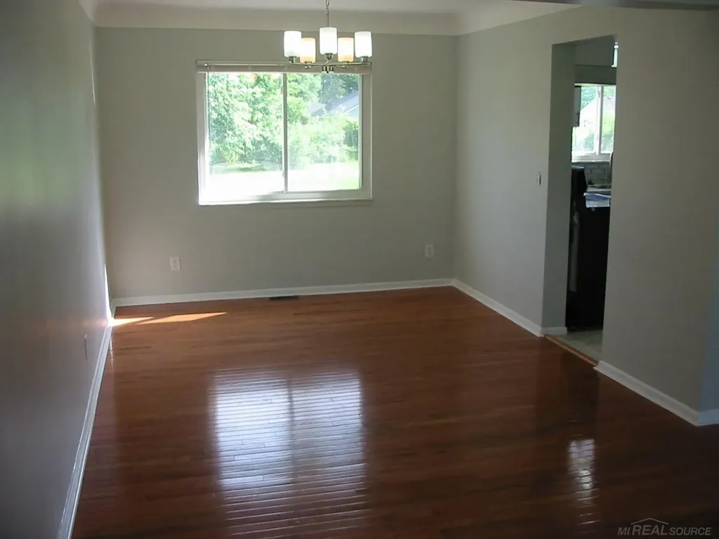 23909 Talbot Street St. Clair Shores City MI 48082