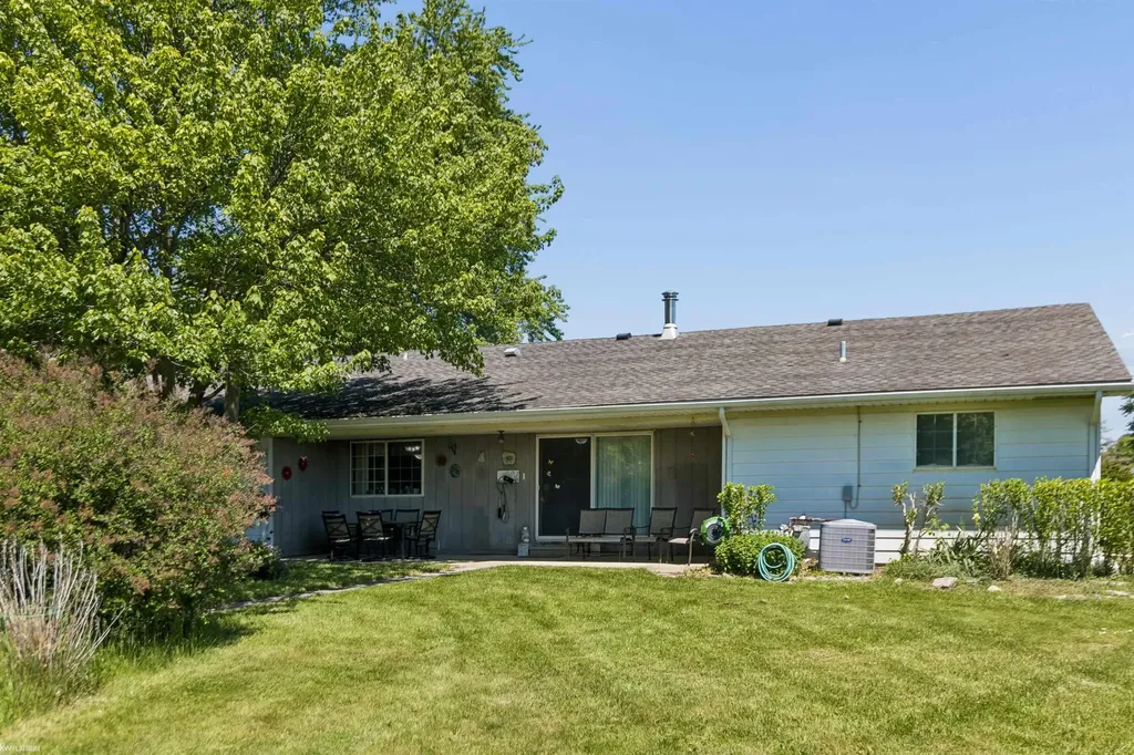 37580 28 Mile Road Lenox Township MI 48048